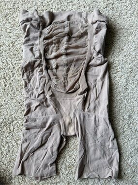 SPANX Seamless Beige Shaping Shorts pregnancy
